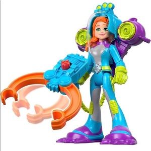 Rescue Heroes Sandy O'Shin 6-Inch Figure ress button to open and close grabber